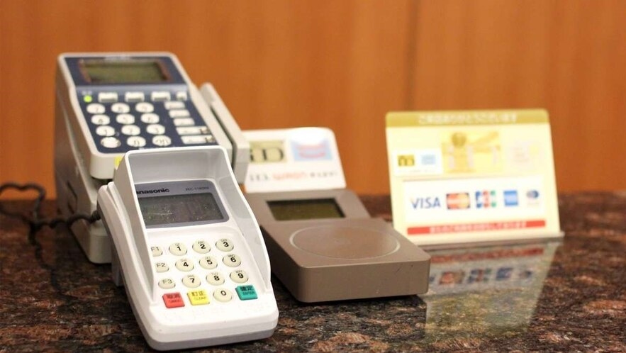 各種クレジットカード、交通系ICでの支払いも可能です！