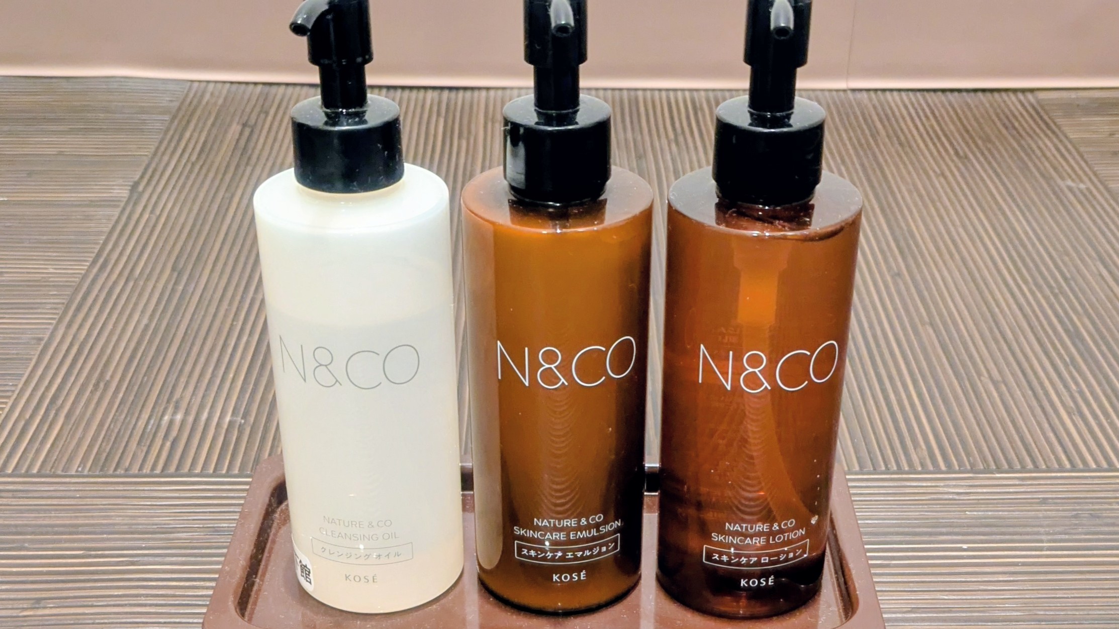 男女大浴場化粧水　NATURE ＆CO