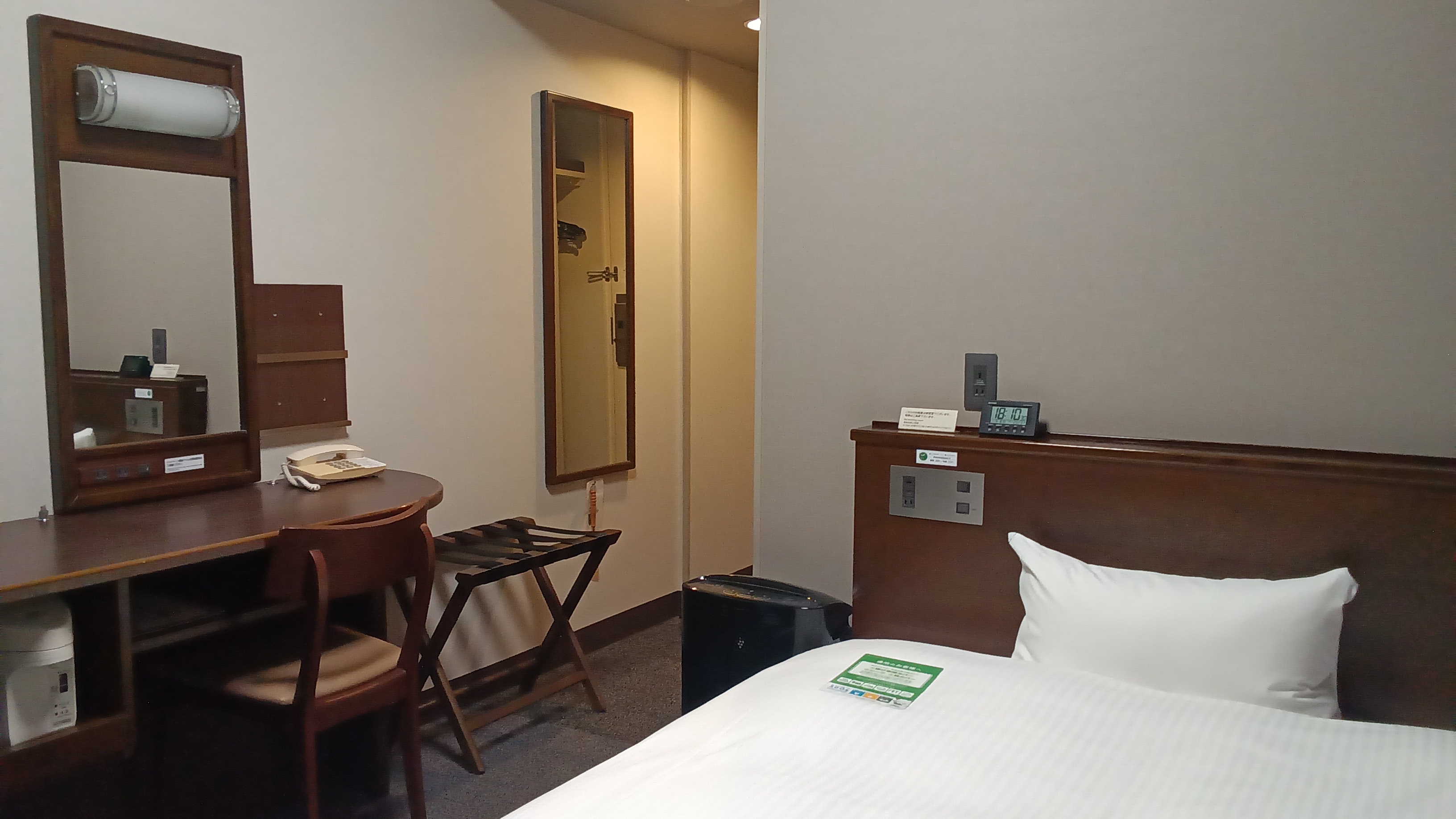 スタンダードシングルルーム1