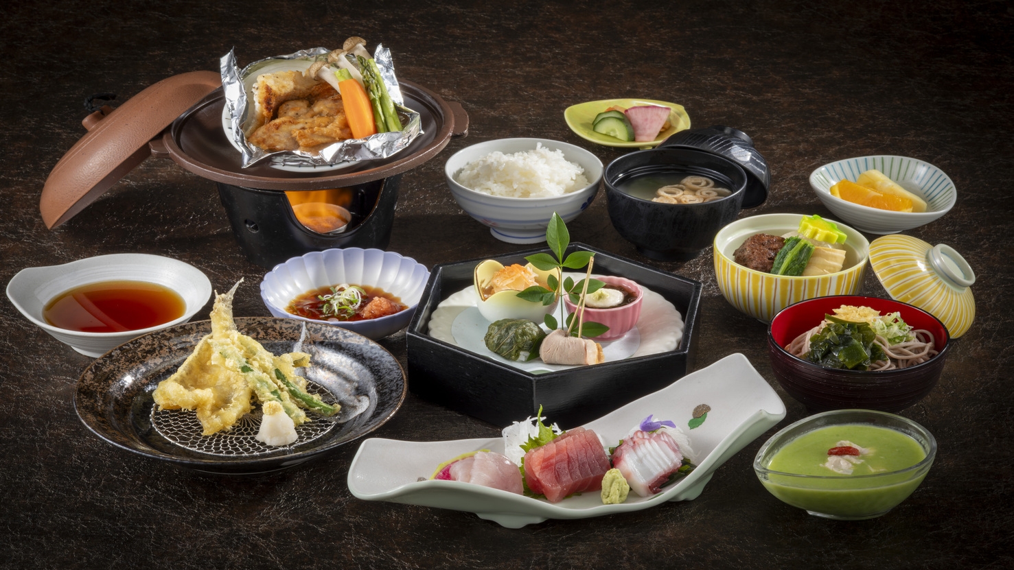 【直前割】【おひとり様プラン】夕食スタンダード＆朝食付（2食付）プラン！北投石の岩盤浴入浴料込！