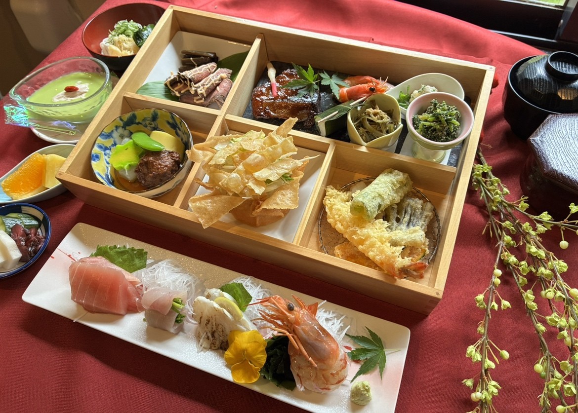 伊豆長岡温泉 弘法の湯 長岡店 お部屋食でゆったり過ごせる♪1泊2食付