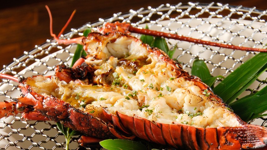 【２大食材グレードUP】伊勢海老まるまる1本付＆栄螺の壺焼きを堪能！ 