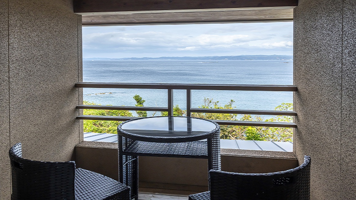 【離れ/メゾネット/眺望:海/源泉かけ流し】   