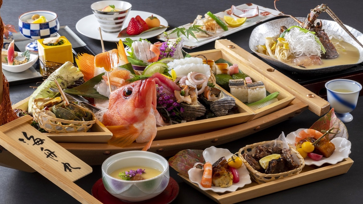 【スタンダード1泊2食】南紀名物×旬の海鮮を彩った舟盛料理　味覚と視覚で堪能する「紀州舟盛会席」