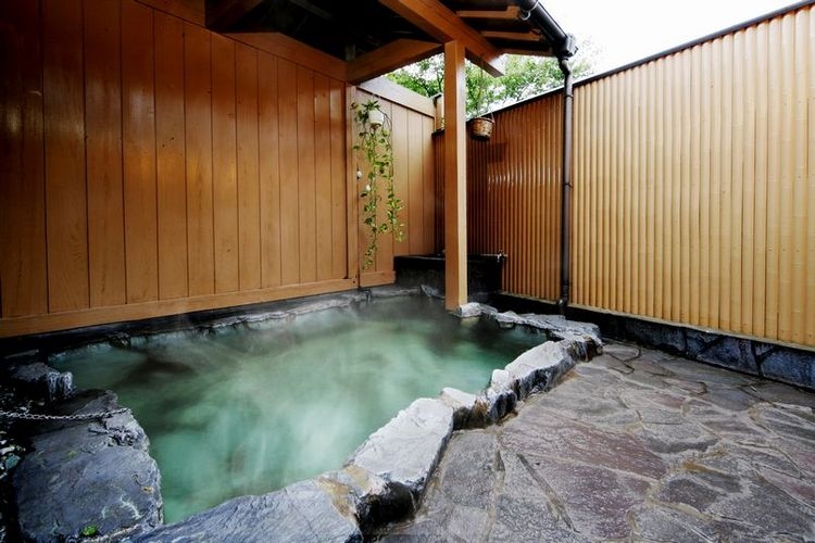 【素泊まり・連泊ECOプラン】清掃不要で10％OFF！湯の坪街道すぐ♪観光の拠点に最適