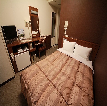 The hotel also offers semi-double rooms ♪