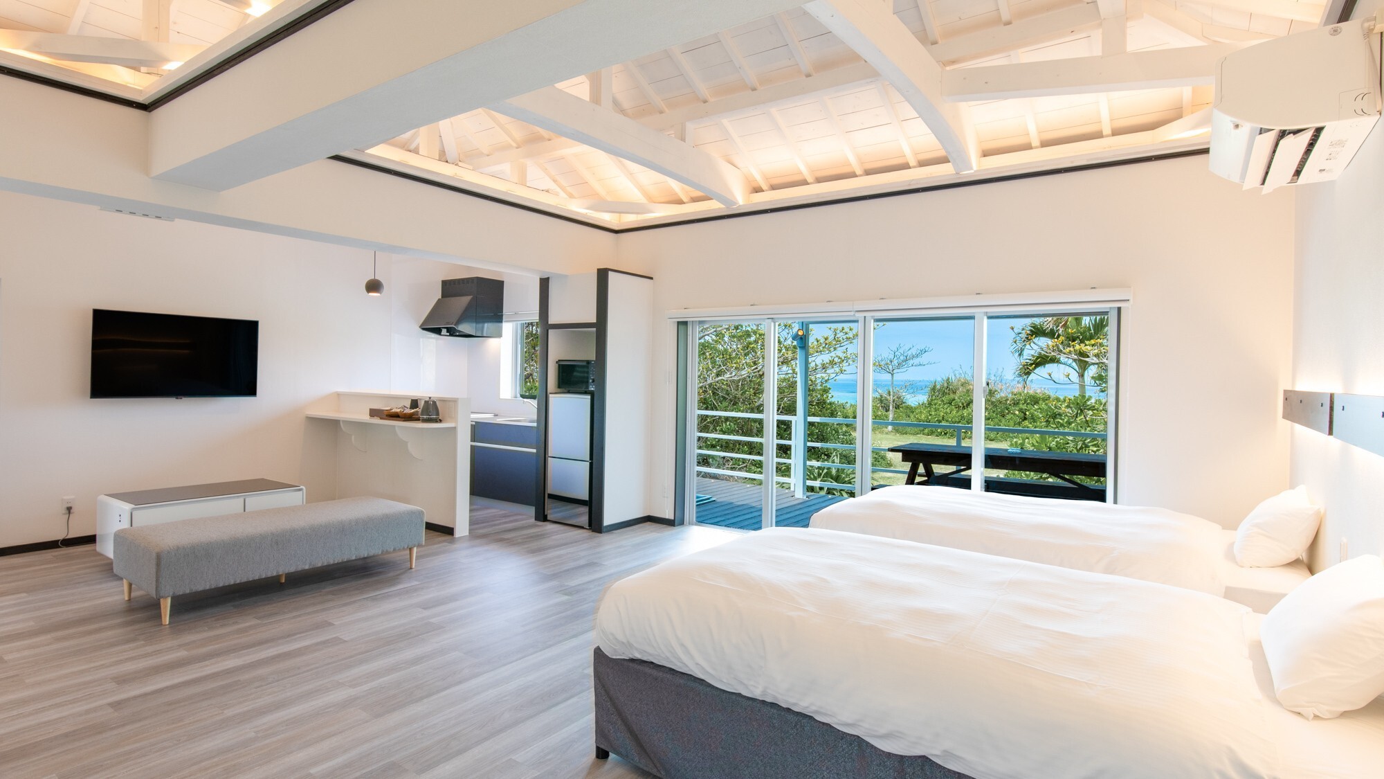 【ファミリーデッキコテージ】