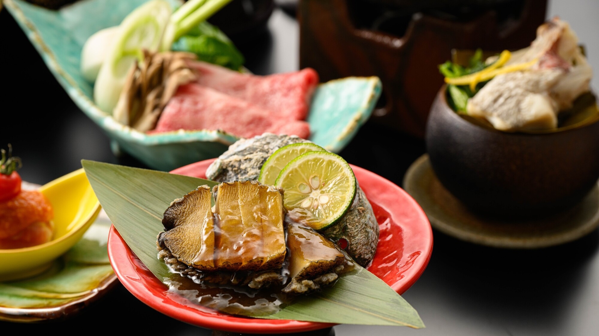 『伊勢海老×鯨×鮑』＋『勝浦産鮪or熊野牛』の１品チョイス！高級食材を贅沢に愉しむ豪華会席