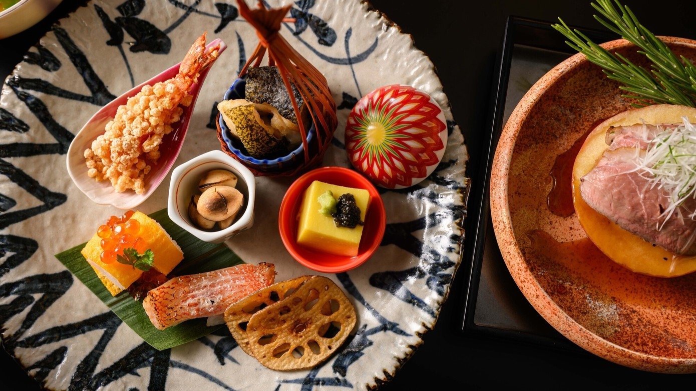 伊勢海老・鮑・和歌山県特産黒毛和牛「熊野牛」お料理グレードアップ【豪華会席プラン】　