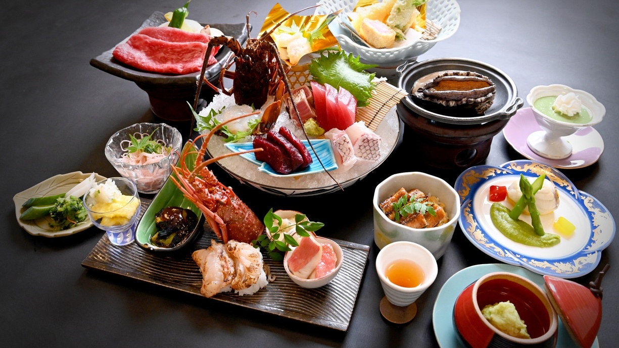 旬の高級食材（伊勢海老・鯨・鮑）と選べる一品（生まぐろor熊野牛）を心ゆくまで堪能