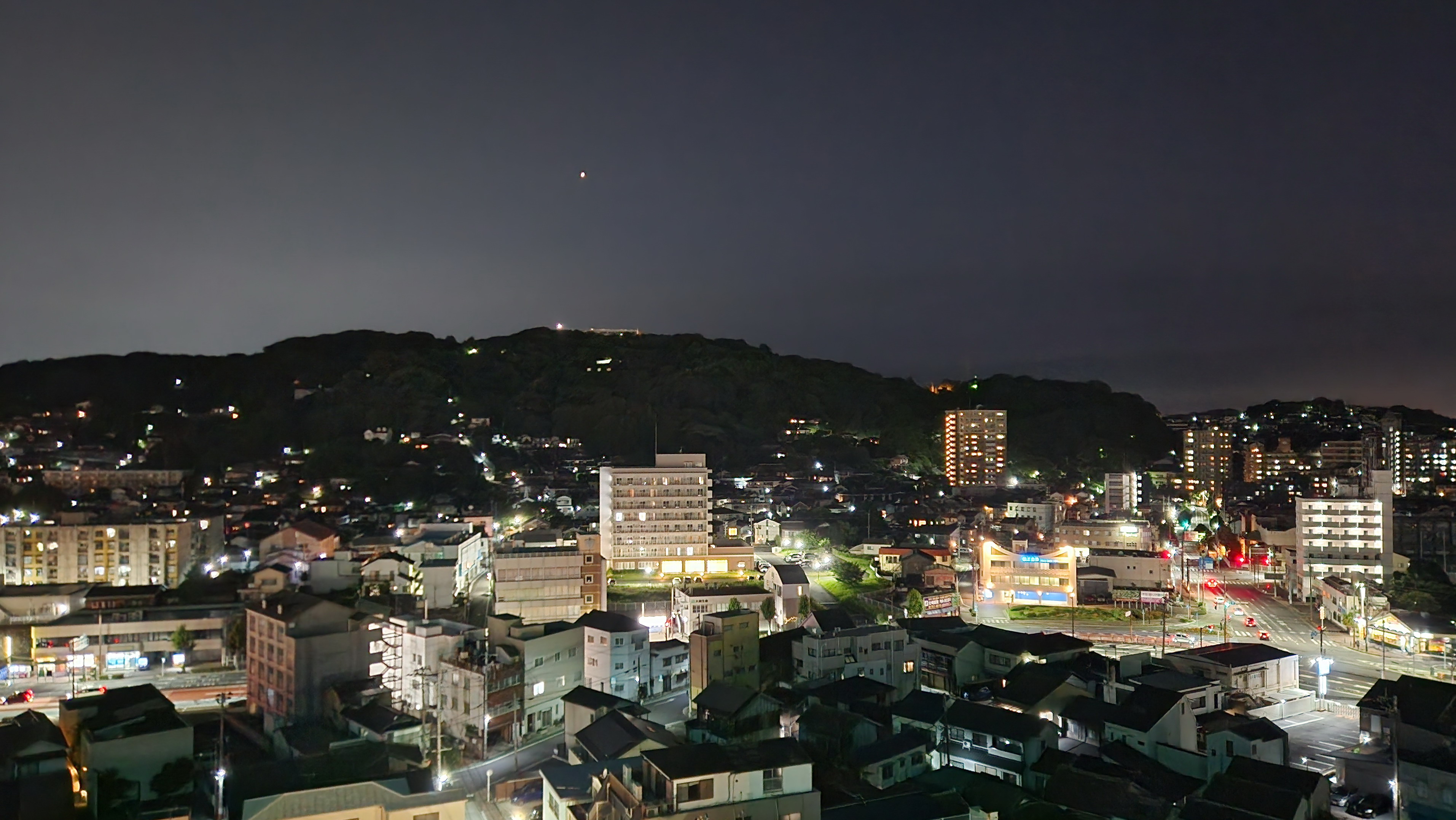 ホテルからの景色（夜景）-4