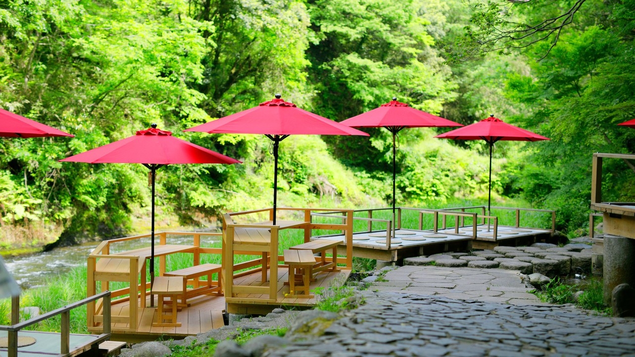 【早割30】1000円割引・７つのおもてなしと飲み放題付き・寛ぎの全室リバービュー