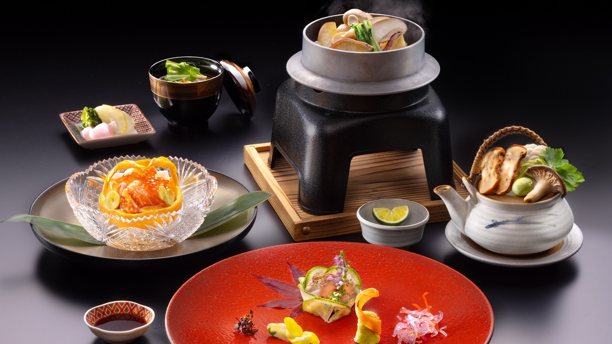 【秋冬逸品】上質な旬の美味を少しずつ味わう「美味少賛会席」（食事処 彩）