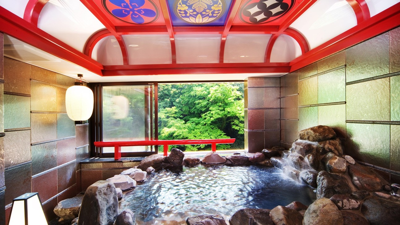 【底引き網漁解禁】秋の大収穫祭〜橋立漁港直送 お造り7種盛りと松茸土瓶蒸しを味わう