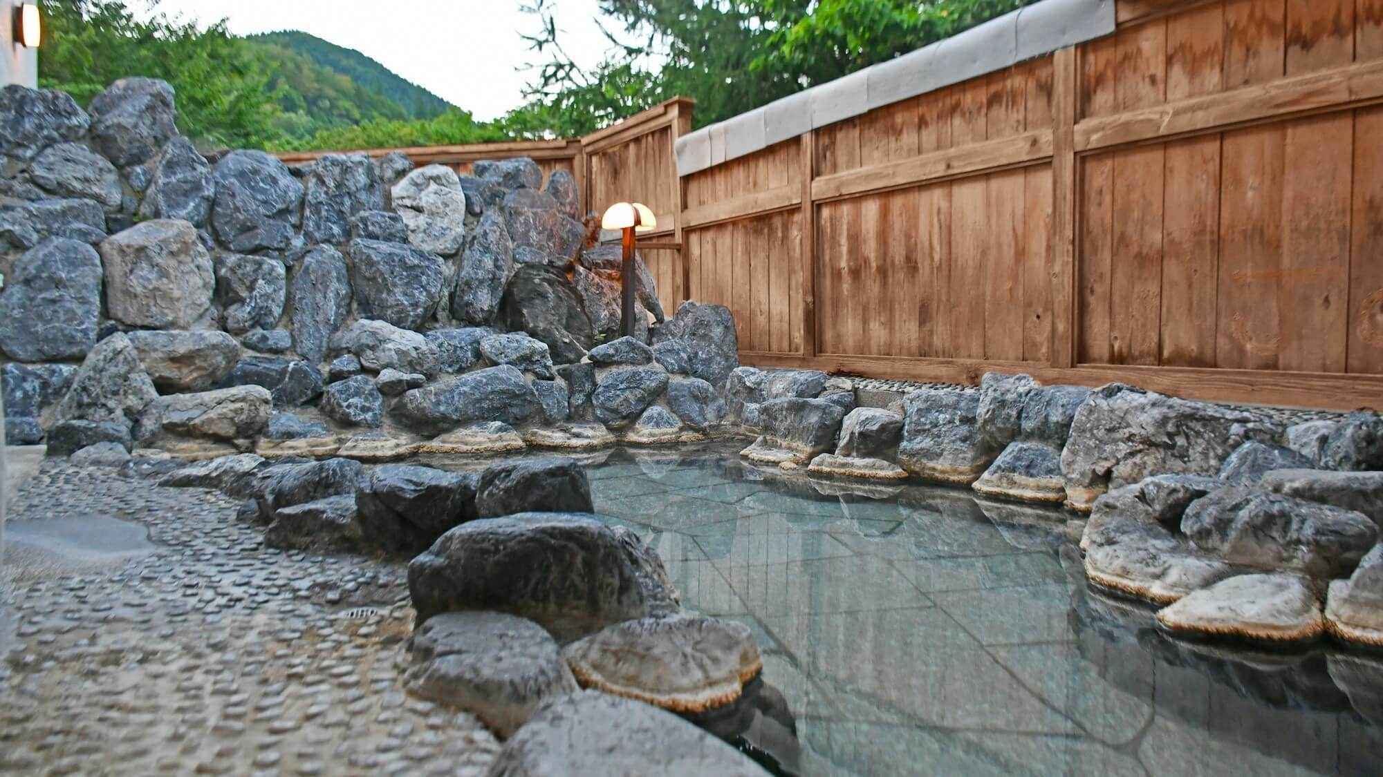 連泊がお得！【ひろめ荘１泊・恵風１泊】２連泊プラン◎量控え目８品のミニ御膳〜エイト