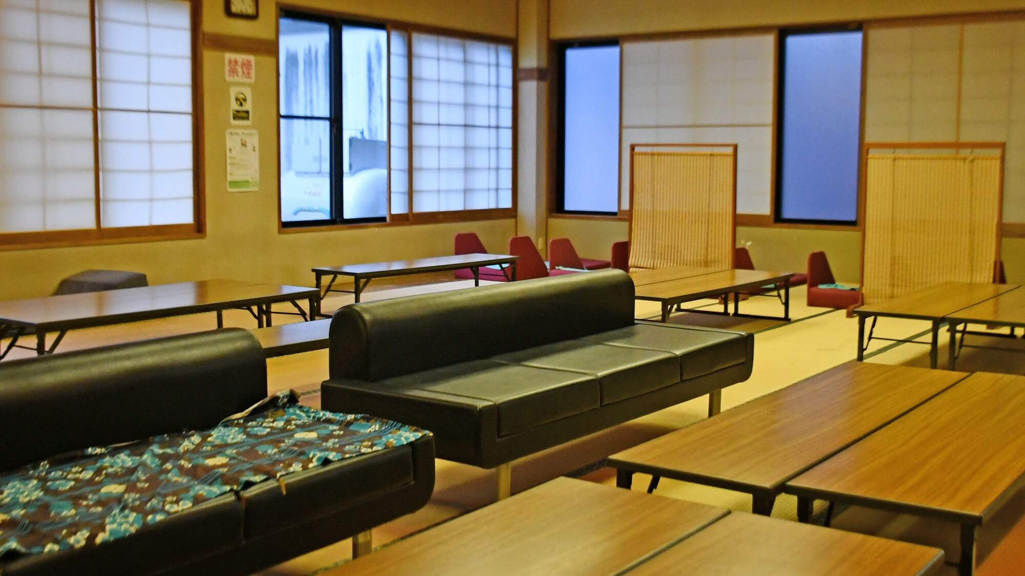 【1F保養センター・休憩所】温泉の余韻に浸りながら、のんびりとクールダウン。