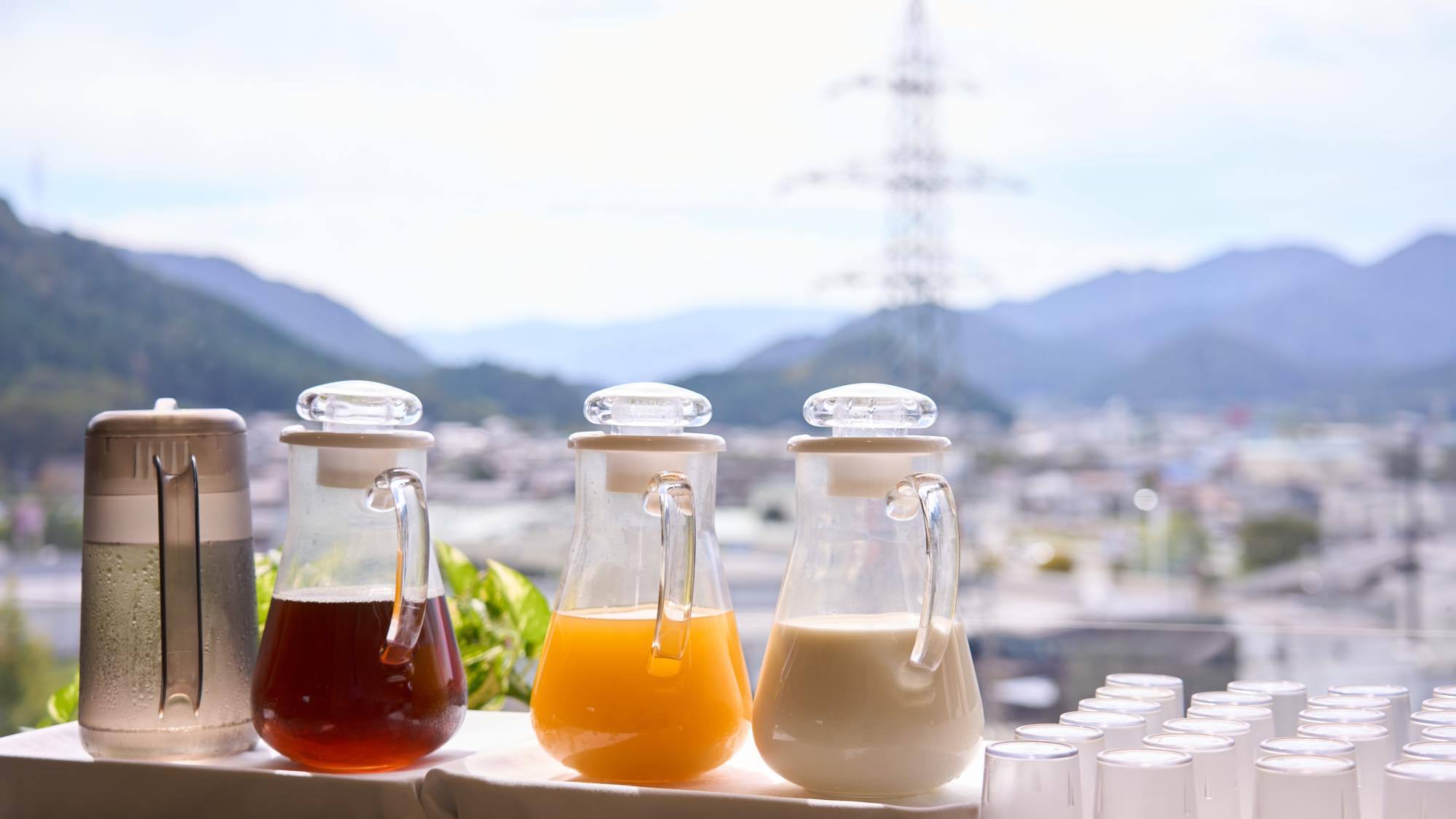 【3人以上で】超お得！ベッドのお部屋でワイワイプラン【朝食無料】