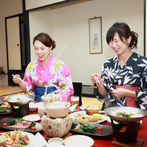 女性に大好評のシルクと桑を使用した「シルク会席スタンダード」