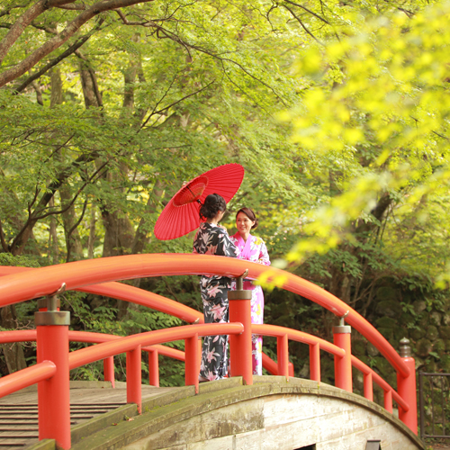 【河鹿橋】当館より石段街経由で徒歩約20分。色浴衣で散策、河鹿橋へ！