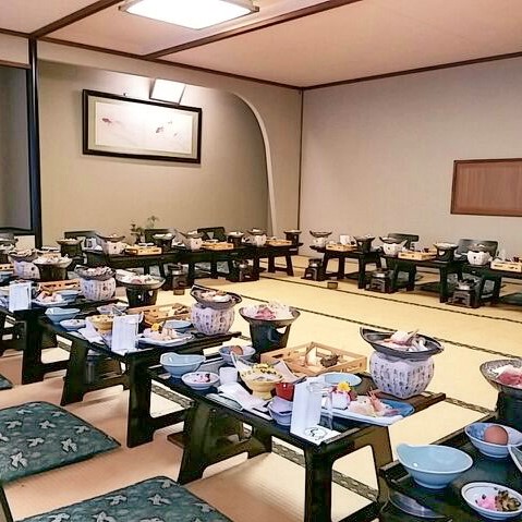 個室宴会場（15名様までの例）　