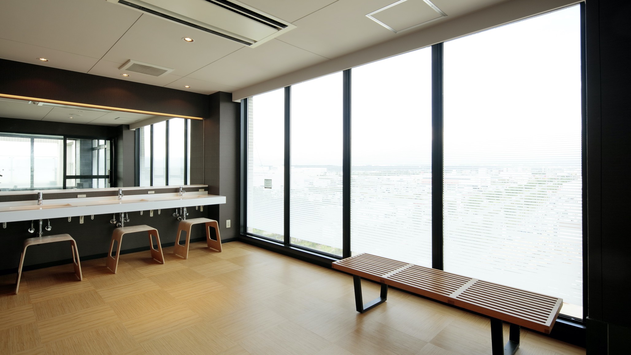 スカイスパ 脱衣所