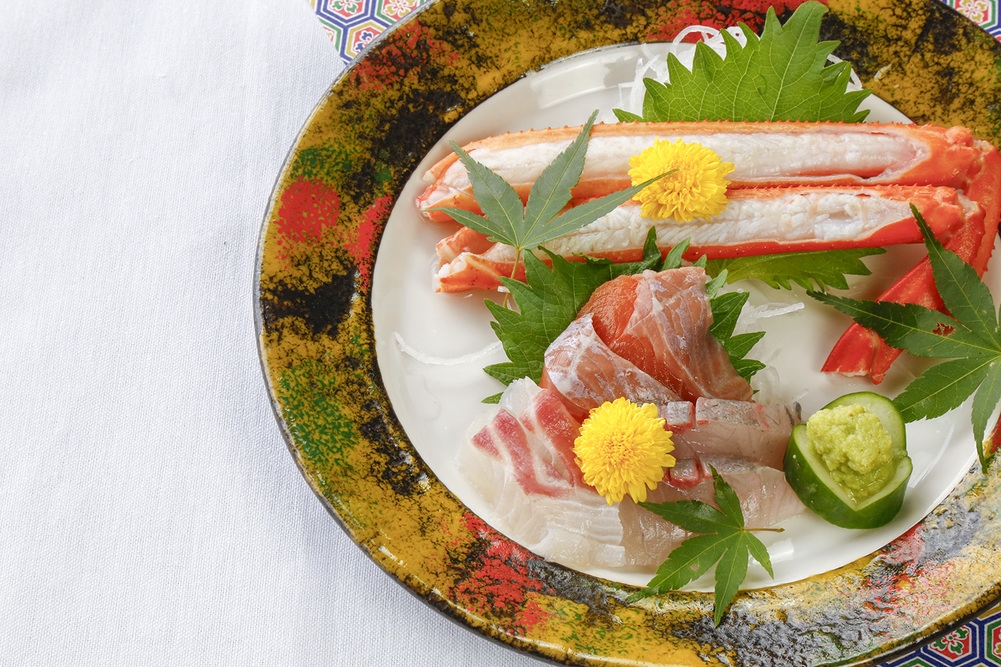 【冬まるごと城崎温泉！３大特典付、かに会席】かにのお造り×焼きガニ×カニすき鍋ご堪能「冬霞プラン」