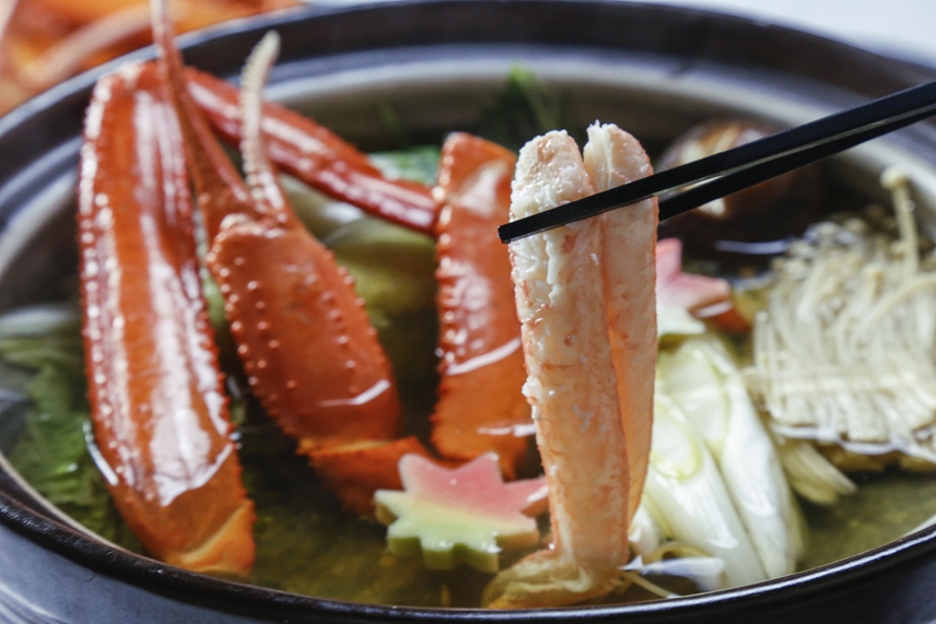 当館自慢の囲炉裏で旬のカニを食べ比べ★食べ比べ囲炉裏会席★　恋衣会席コース