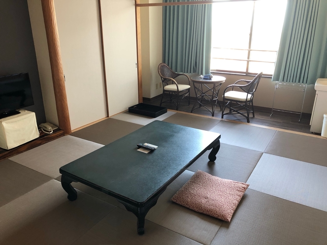 一部客室を琉球畳へプチリニューアル