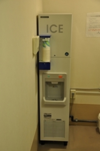 ２F製氷機