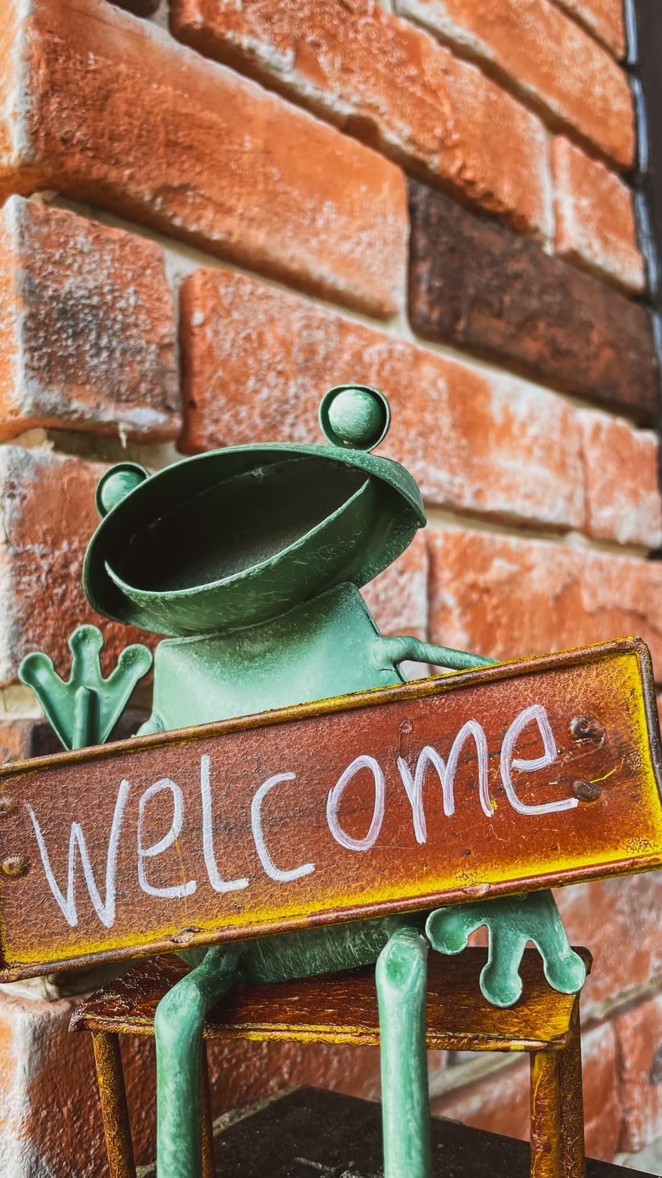 かえる君がお出迎え