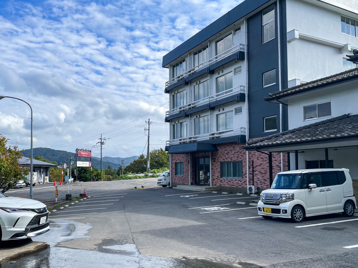 駐車場１＜玄関前26台＞