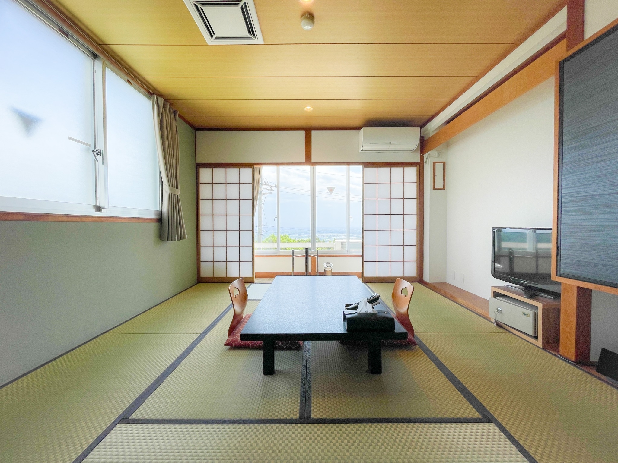 関東平野を望む和室【１０畳】