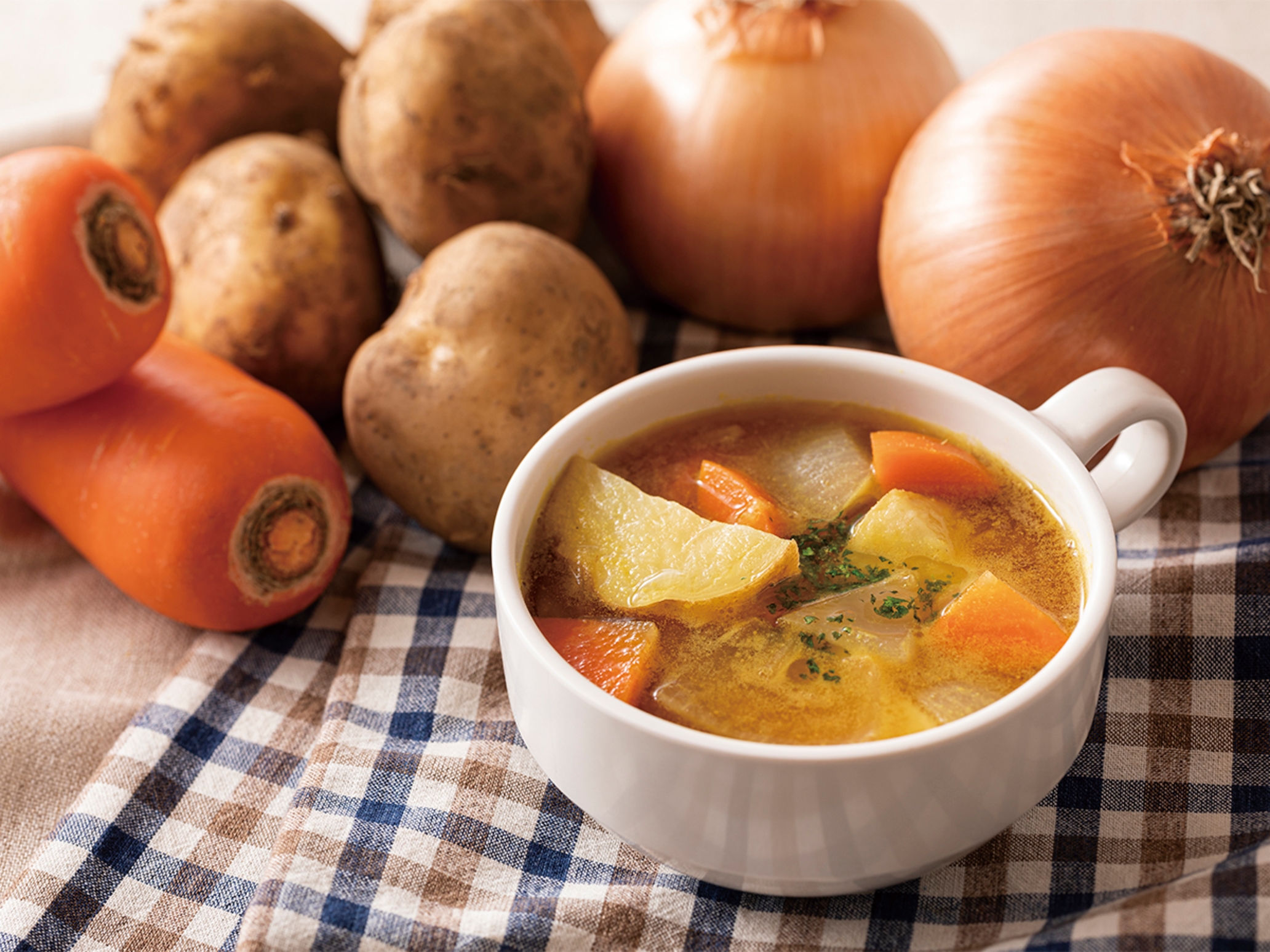 【札幌すすきの・苫小牧限定】野菜の旨みたっぷりのからだ温まる"北海道野菜を楽しむスープカレー"