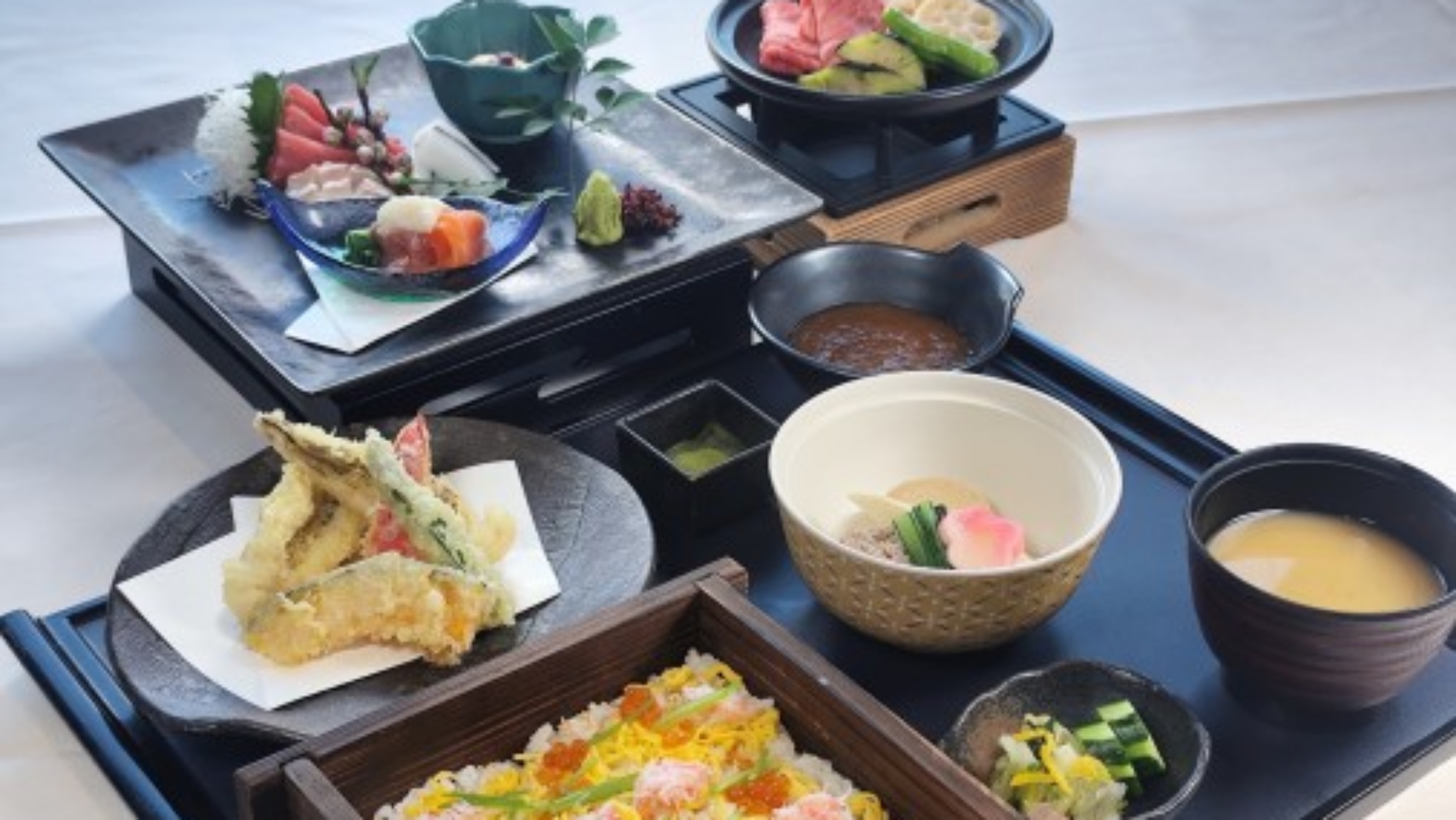 【夕食】サンヒルズ御膳（一例）