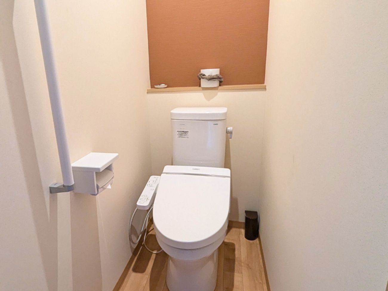 本館　洗浄機能付きトイレ