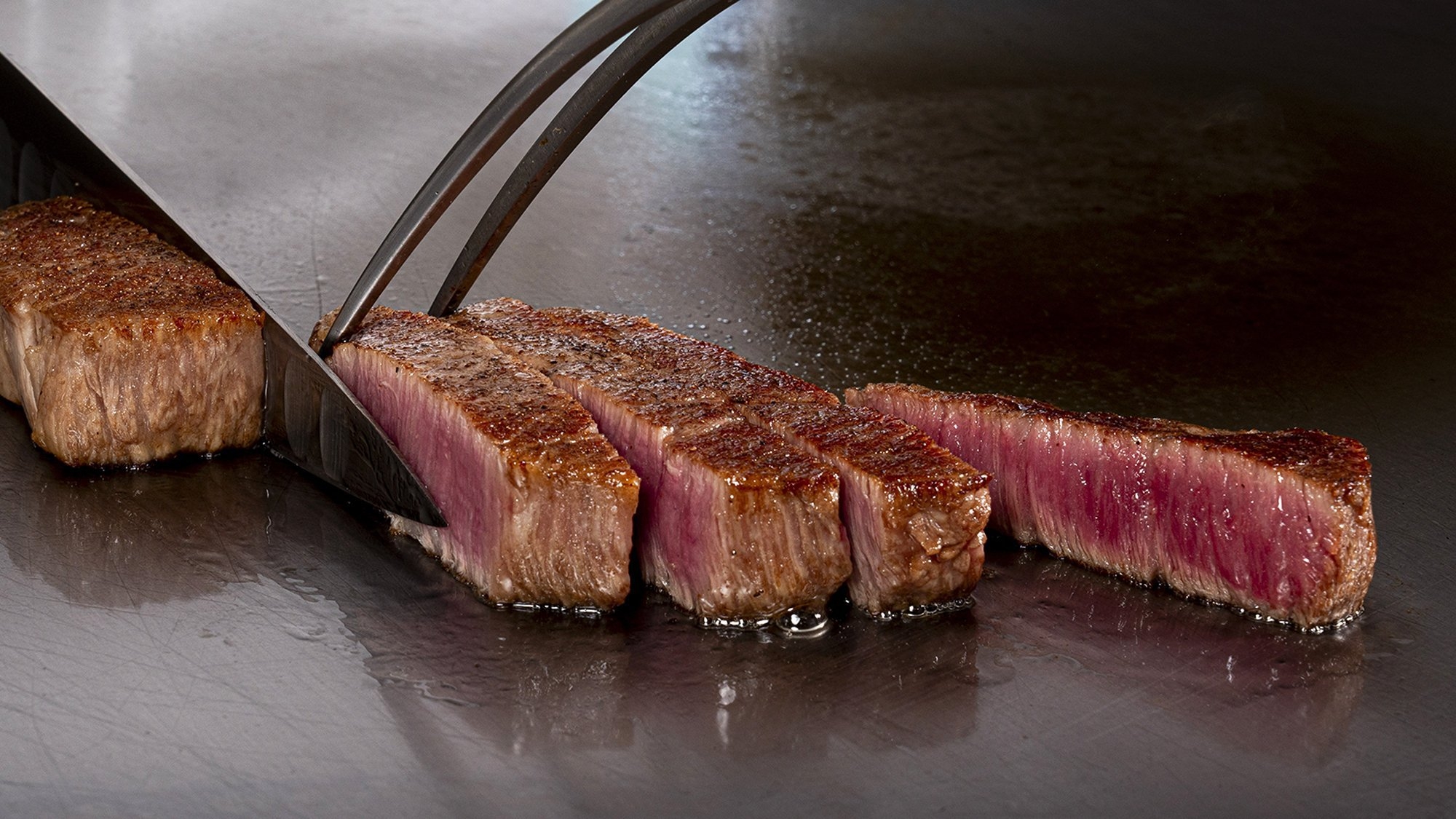 鉄板焼『燔（ヒモロギ）』1月の宿泊者限定ディナー付き　〜1泊2食プラン〜