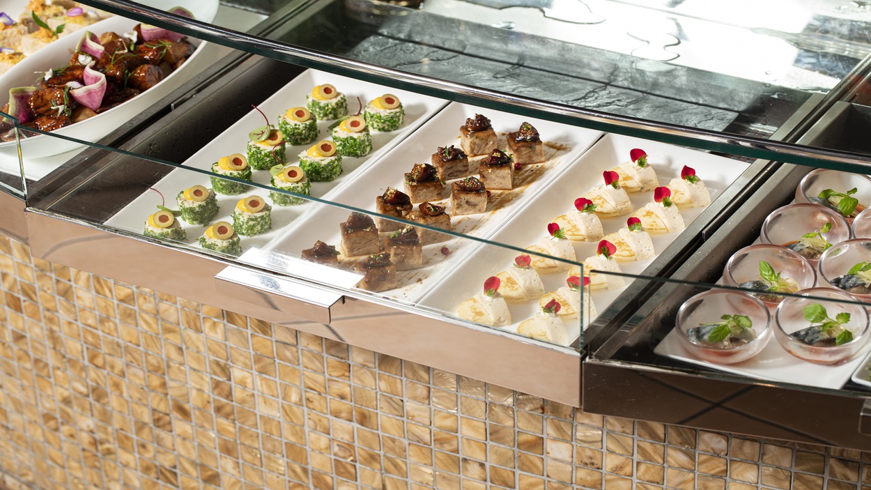 テラスレストラン『フェリエ』宿泊者限定ディナーブッフェ付き　〜1泊2食プラン〜