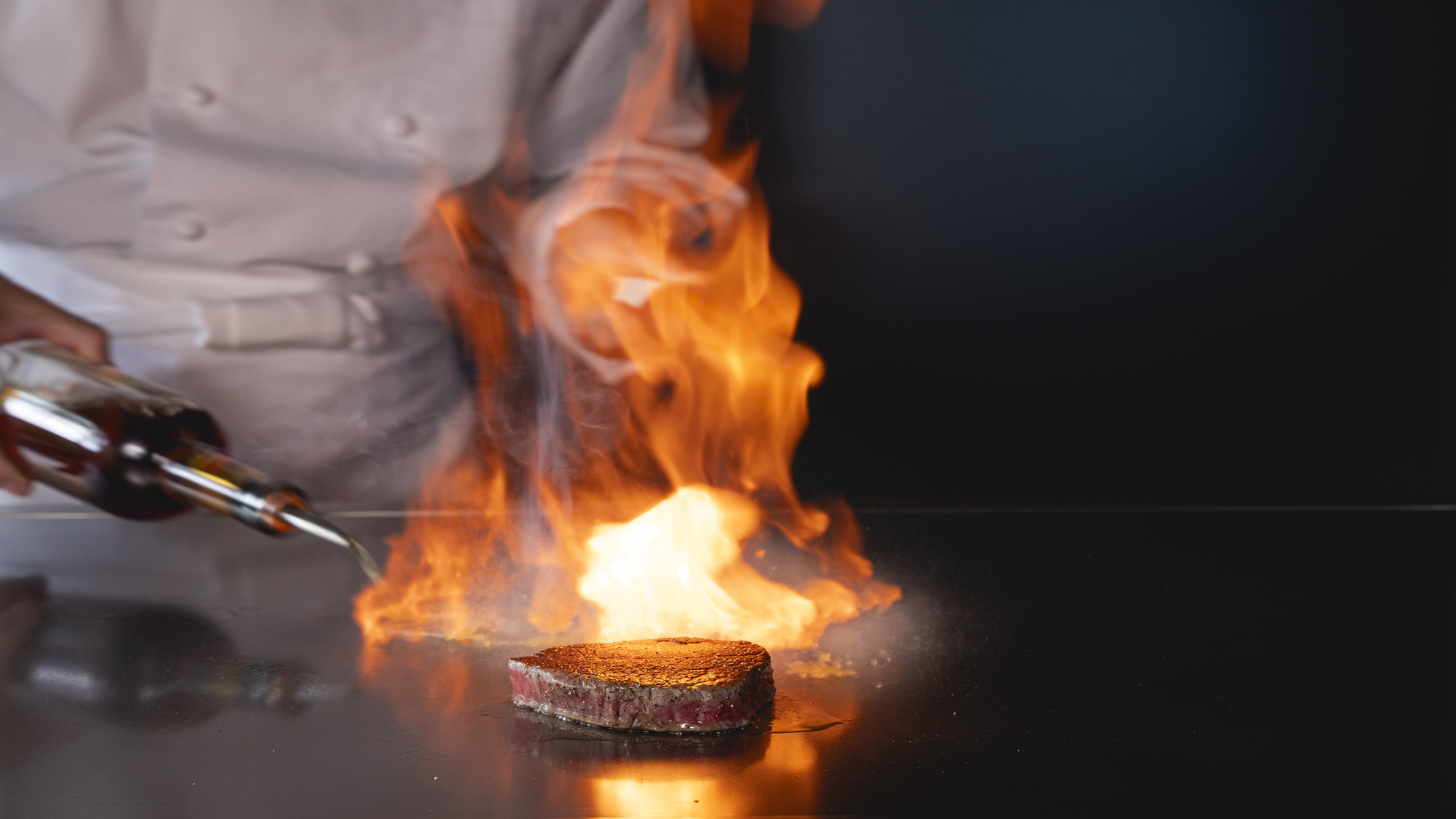 【鉄板焼『燔』】