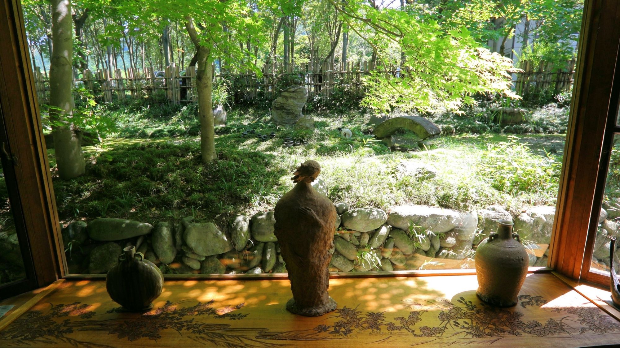 ゆったりとした時間が流れるセラヴィの館内