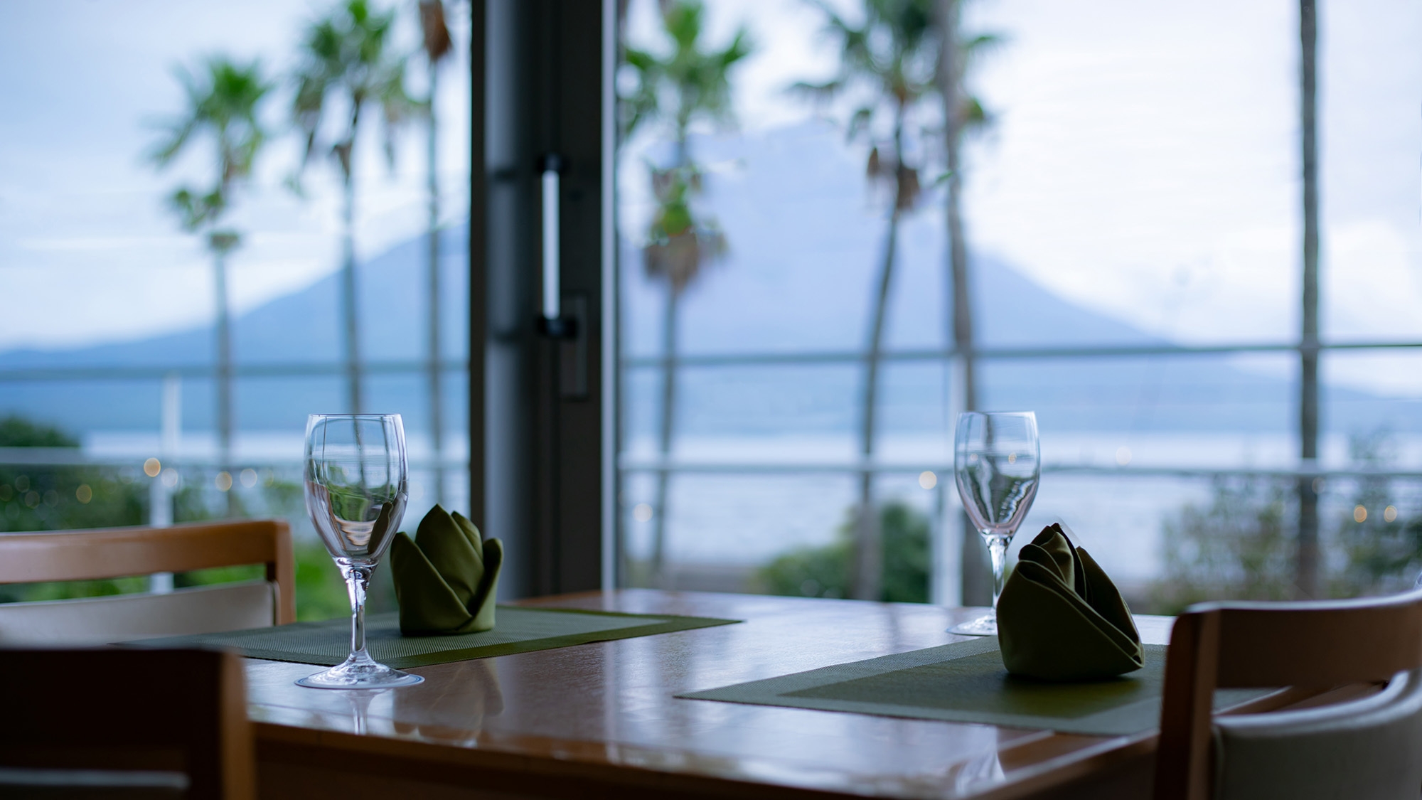 たっぷり23時間！ホテルランチから始まる贅沢ホテル3食旅【IN12時/OUT11時/駐車場無料】