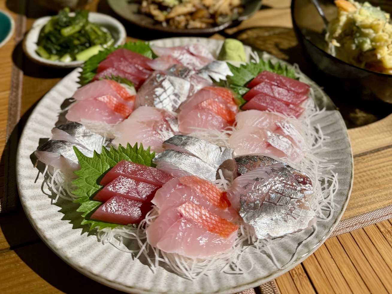 新鮮なお刺身付き！自家製ピザコース夕食とバスケット朝食【2食付きプラン】