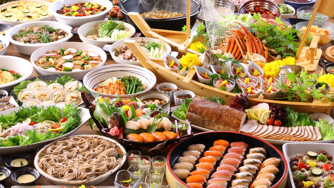 【夕食】おいしい料理をたっぷりご用意してます！ 好きなものを好きなだけ、思いっきり楽しんでくださいね