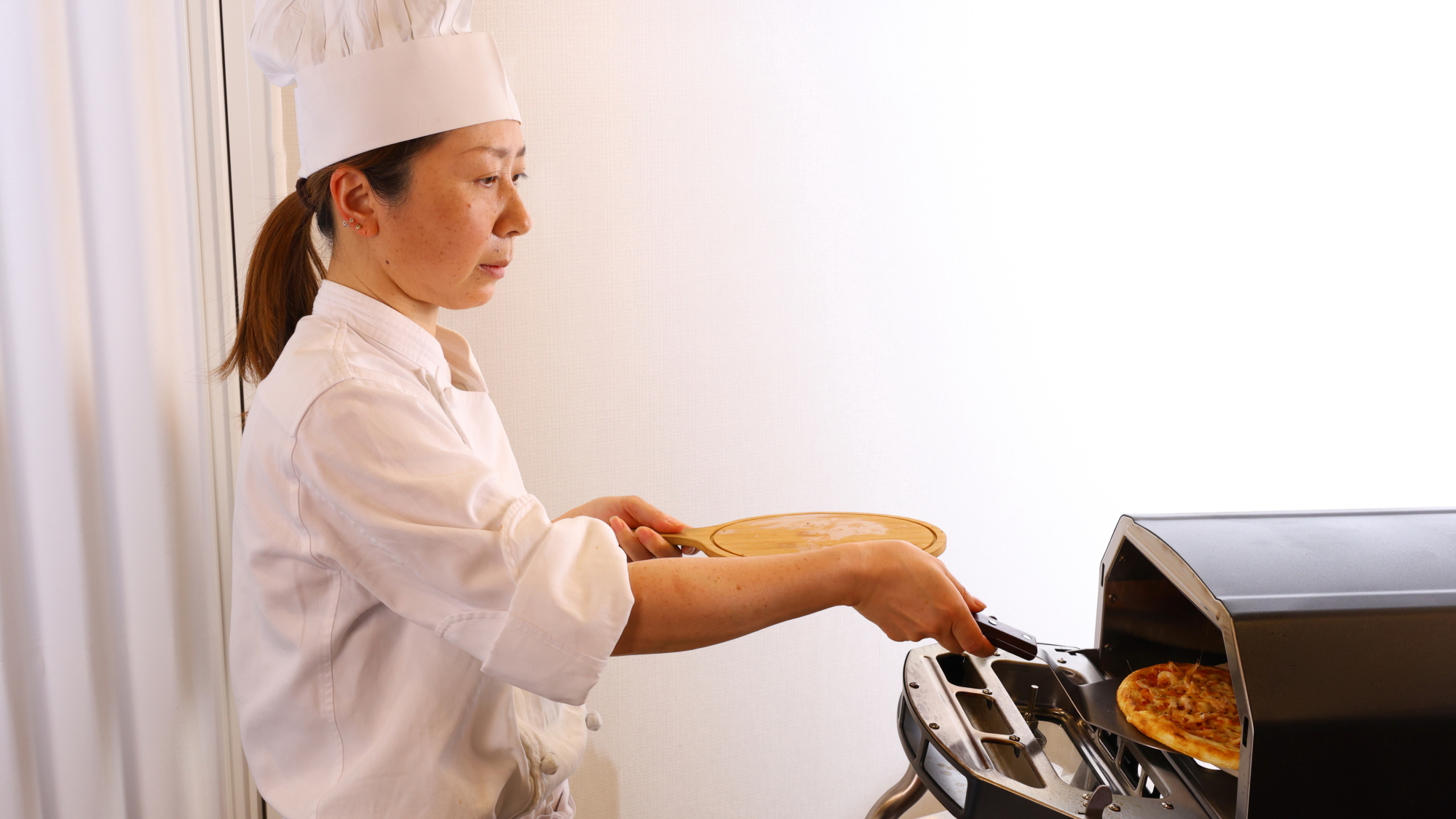 ピザ窯で焼いた、焼きたてのピザはとっても美味しいんです。