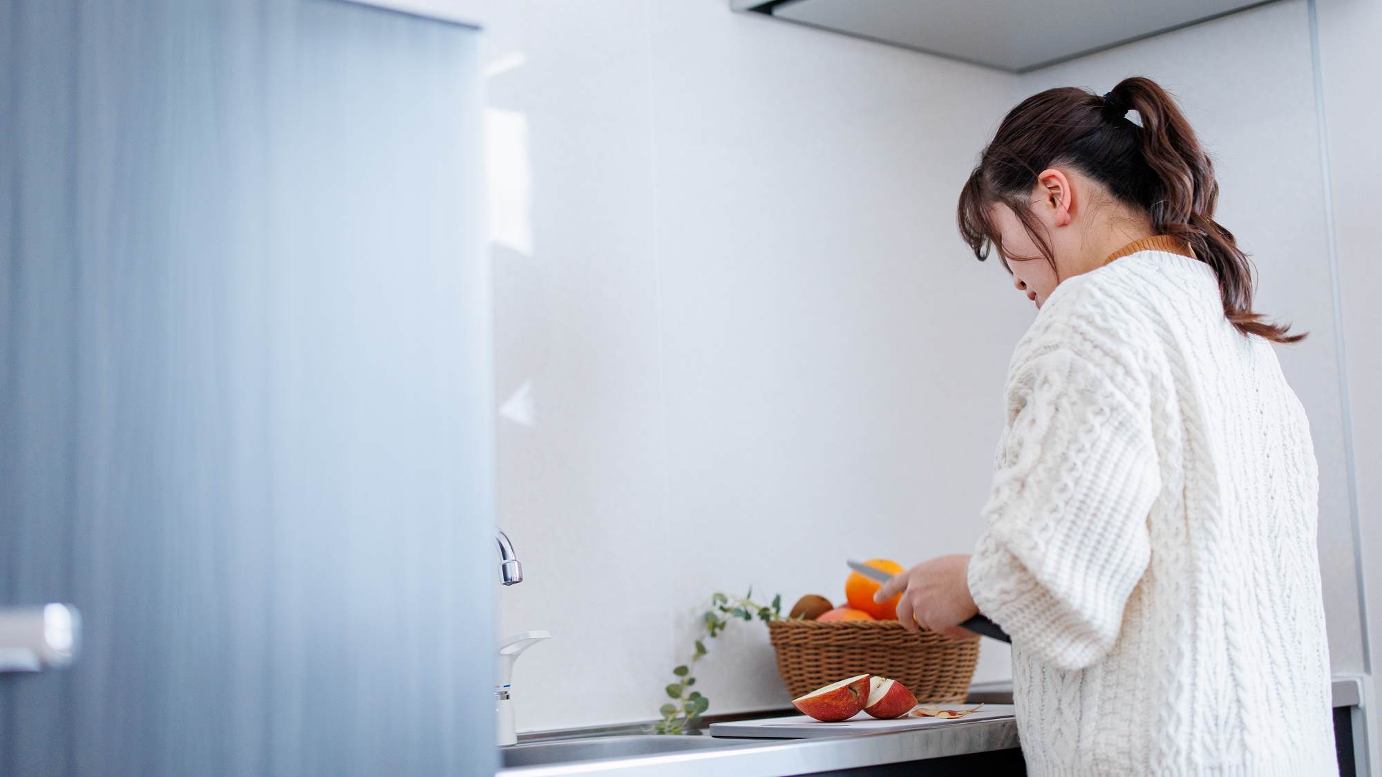 【グランコテージ白馬ミニキッチン、電子レンジ、冷蔵庫、調理器具も備えております。