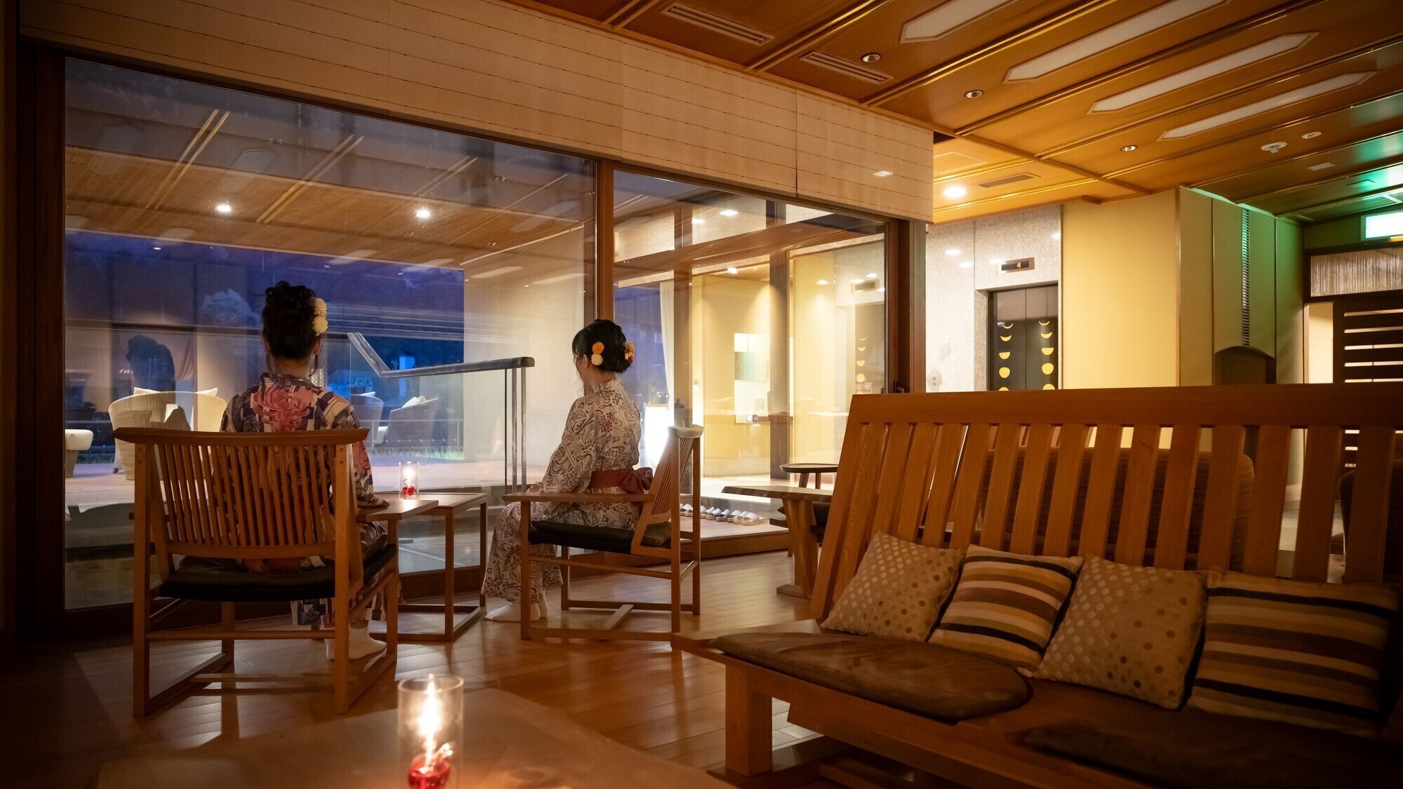 【川床体験付き】せせらぎに包まれる鶴仙渓の贅沢時間《夕食：やそはち十味》