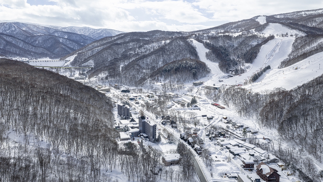 冬にだけ、北海道が差し出す頂を。｜二大蟹と、醸す一夜