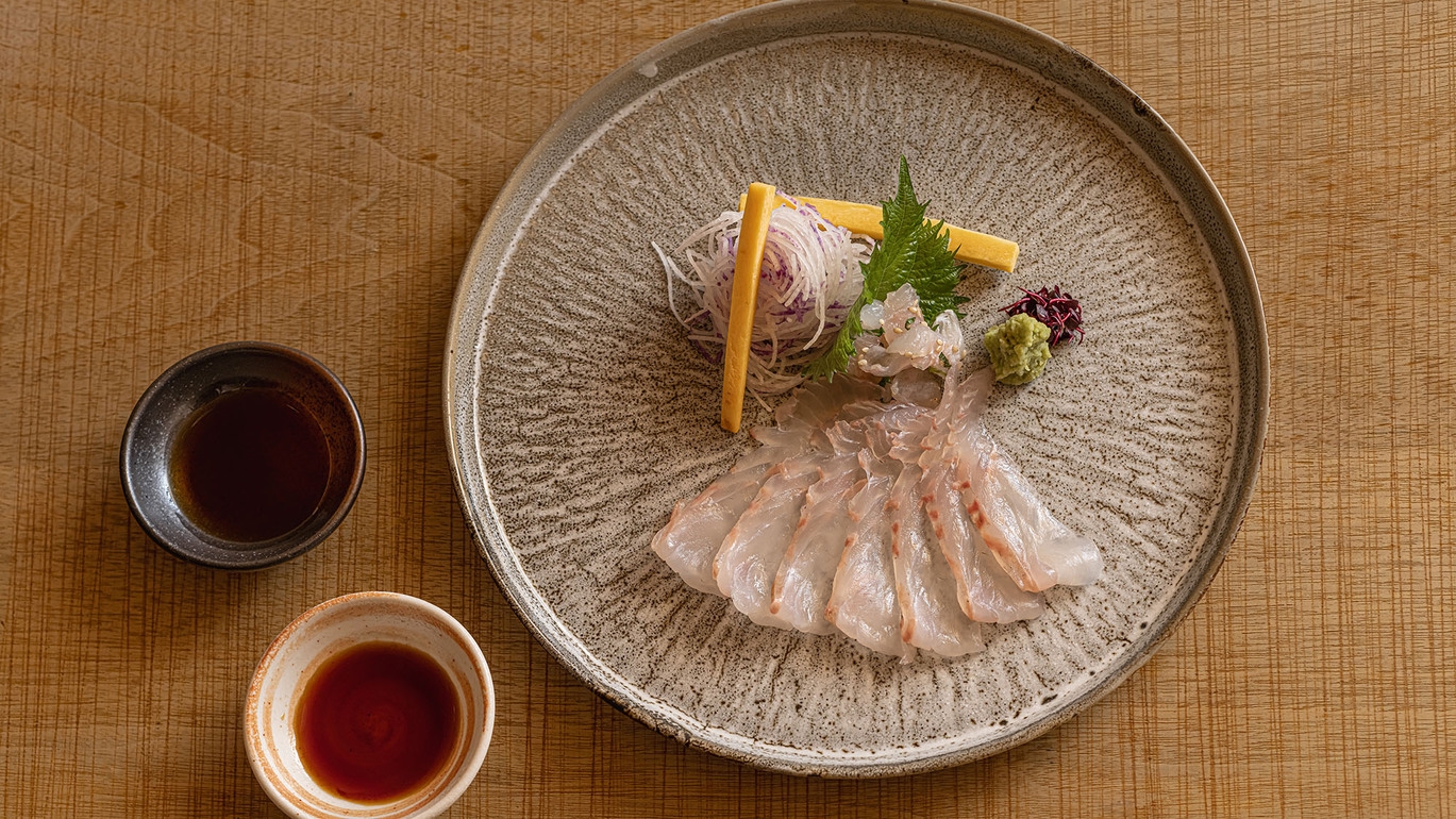 【リフト券付】北海道・小樽で叶える、極上パウダースキーバケーション｜1泊2食付