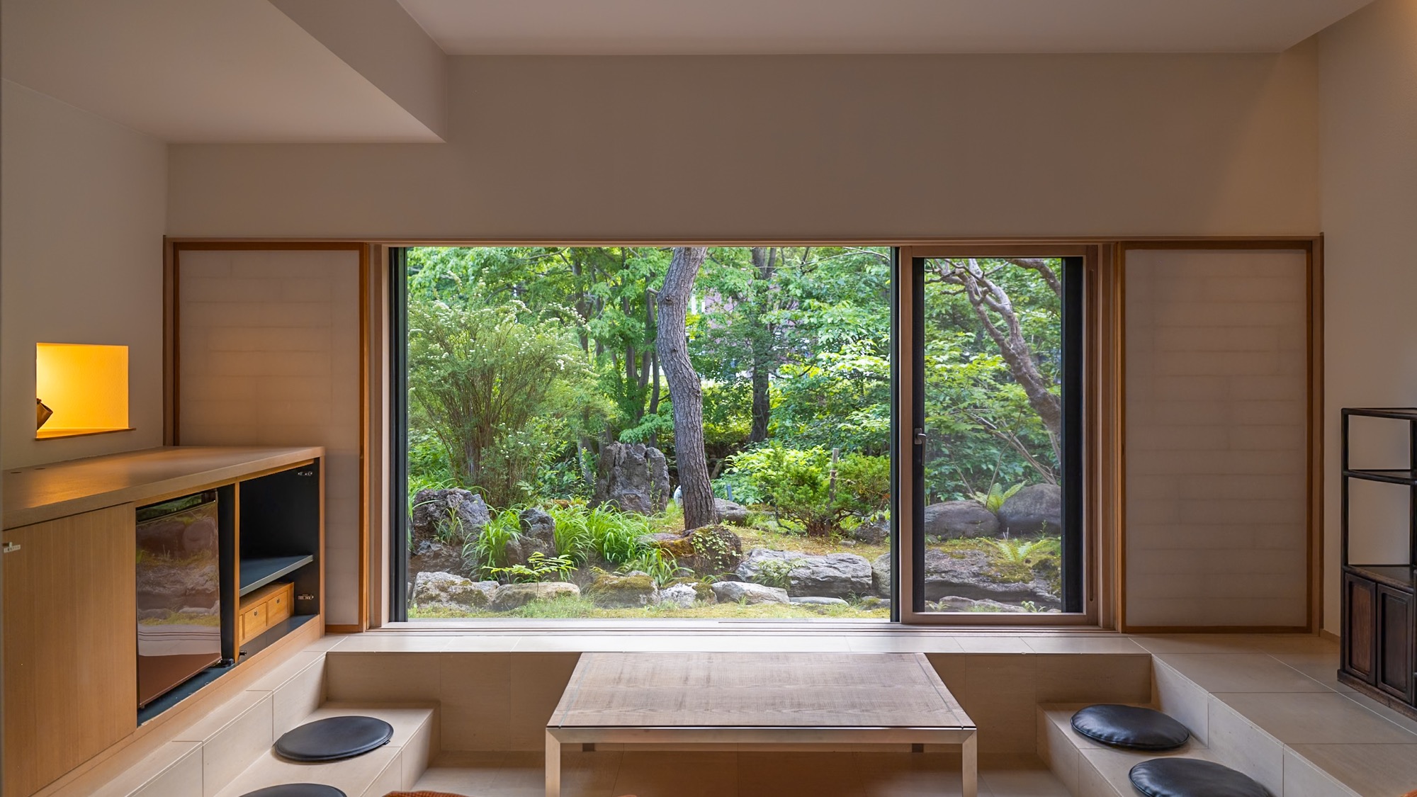 半露天温泉 和洋スイート