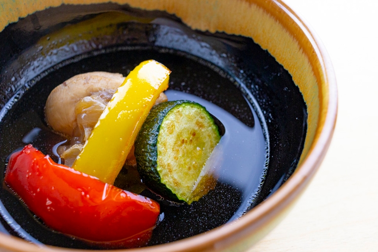 料理一例 北海道産かすべ 大高酵素を使った燻香煮