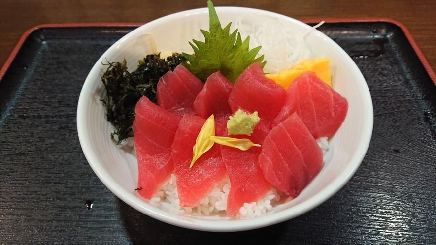 まぐろ丼